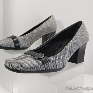 Easy Spirit® Women's Herringbone and Black Leather Block Heels Size US 6